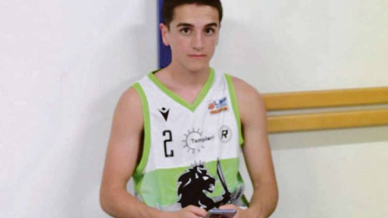 Ravenna, ciao Alessandro: guerriero del basket con cuore e testa sulle spalle Ravenna, ciao Alessandro: guerriero del basket con cuore e testa sulle spalle