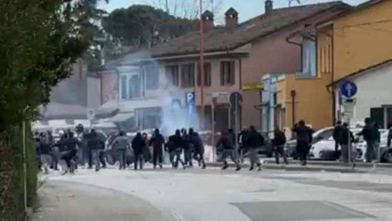 Scontri prima di Cesena - Rimini: caccia ad altri responsabili Scontri prima di Cesena - Rimini: caccia ad altri responsabili