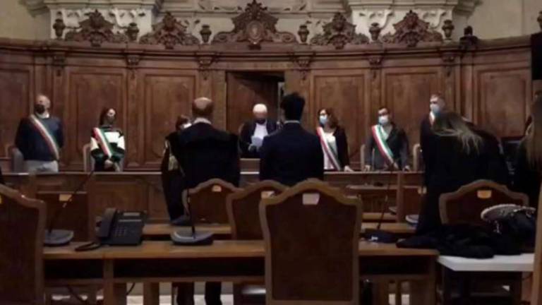 Le morti di Lugo, quel filo che unisce Daniela Poggiali e il caso Meredith Kercher Le morti di Lugo, quel filo che unisce Daniela Poggiali e il caso Meredith Kercher