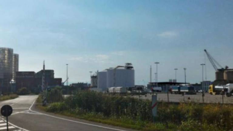 Ravenna, oggi l'inaugurazione del deposito Gnl Ravenna, oggi l'inaugurazione del deposito Gnl