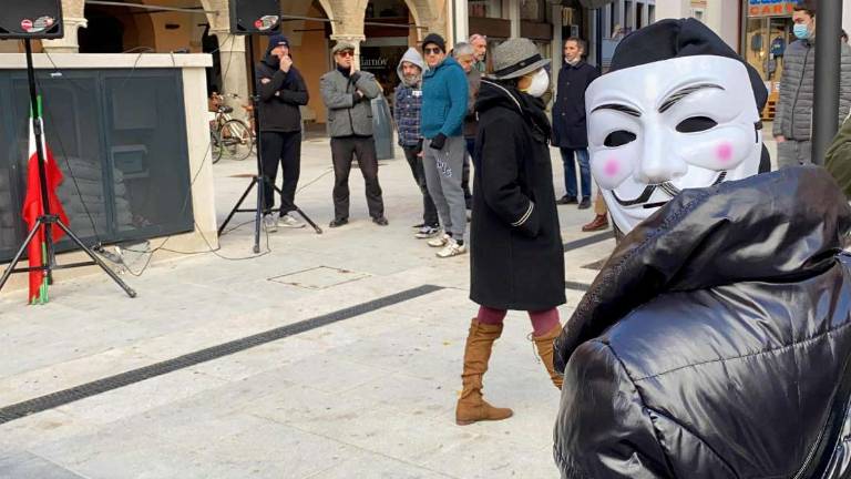 Cesena, bar chiuso per protesta contro il No Paura Day Cesena, bar chiuso per protesta contro il No Paura Day