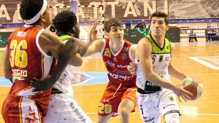Basket B play-off, Rekico ko ma Bernareggio si può domare Basket B play-off, Rekico ko ma Bernareggio si può domare