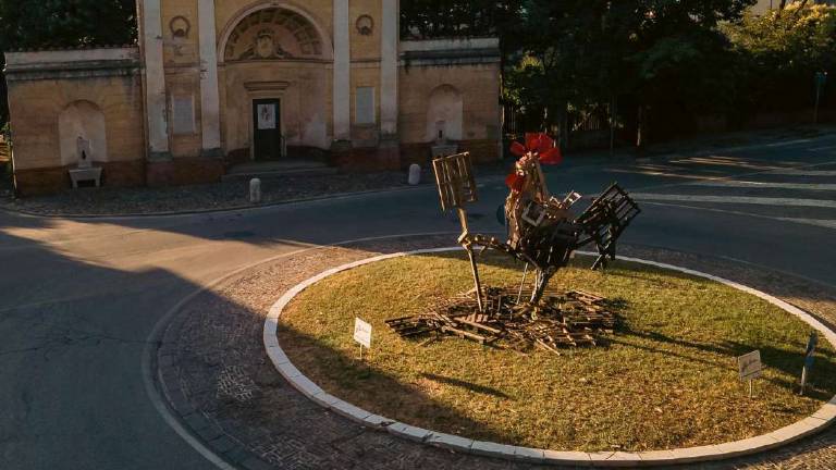 Faenza, “E’ galèt de’ paciùg” opera simbolo dell'alluvione Faenza, “E’ galèt de’ paciùg” opera simbolo dell'alluvione