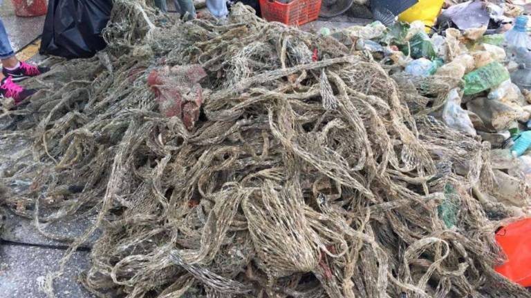 Un’onda sostenibile per liberare il Mediterraneo dalla plastica Un’onda sostenibile per liberare il Mediterraneo dalla plastica