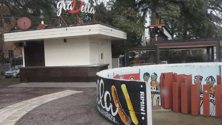 Rimini, vandali scatenati a La Gradella Rimini, vandali scatenati a La Gradella