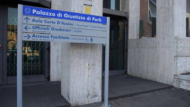 Forlì, maltrattava e violentava la moglie: condannato a 6 anni Forlì, maltrattava e violentava la moglie: condannato a 6 anni