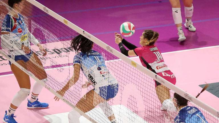 Volley A2 donne, Omag-Mt a Olbia per consolidare il terzo posto Volley A2 donne, Omag-Mt a Olbia per consolidare il terzo posto