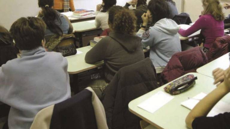 Riccione, boom di richieste di aiuto a scuola per la pandemia Riccione, boom di richieste di aiuto a scuola per la pandemia