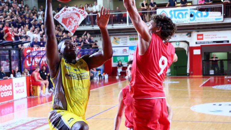 Basket B supercoppa, Virtus ko con Rieti (76-67) Basket B supercoppa, Virtus ko con Rieti (76-67)