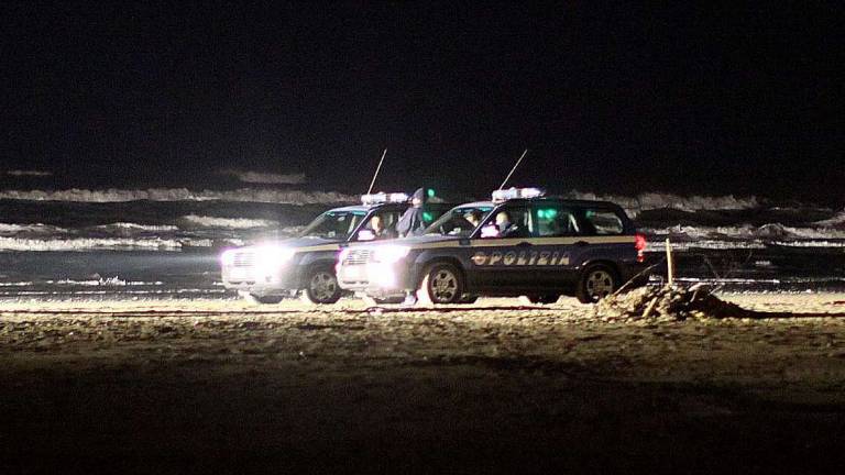 Rimini, arrestato in spiaggia libera uno spacciatore di appena 18 anni Rimini, arrestato in spiaggia libera uno spacciatore di appena 18 anni