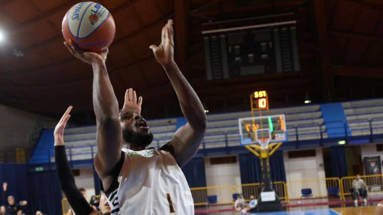 Basket B, Tigers oltre i problemi. Nwokoye: Il gruppo è compatto Basket B, Tigers oltre i problemi. Nwokoye: Il gruppo è compatto