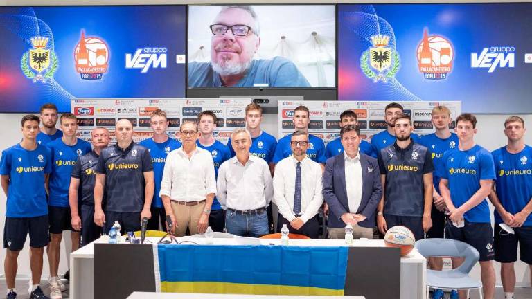 Basket, Forlì accoglie e coccola l'Under 20 dell'Ucraina Basket, Forlì accoglie e coccola l'Under 20 dell'Ucraina