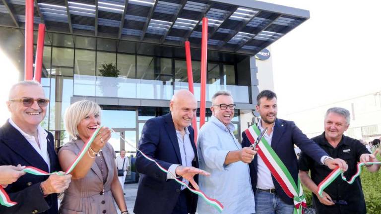 Imola, la ultrasettantenne Capri festeggia con una nuova sede Imola, la ultrasettantenne Capri festeggia con una nuova sede