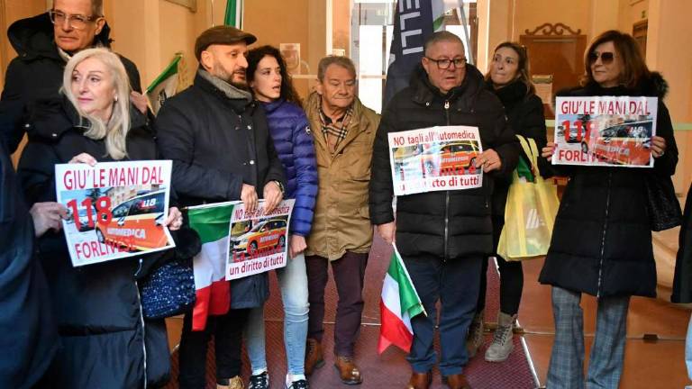 Forlì. Automedica soppressa, la Regione difende l'Ausl Forlì. Automedica soppressa, la Regione difende l'Ausl