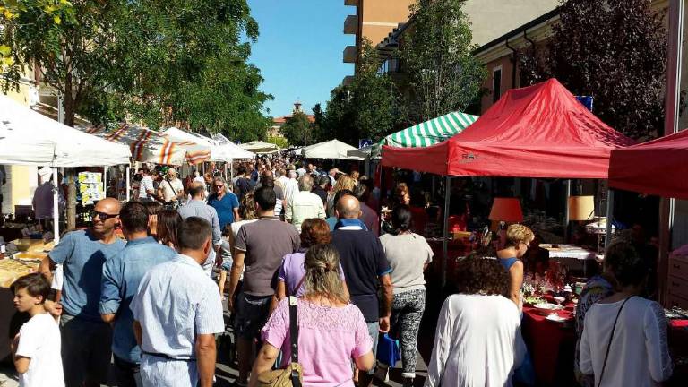 Gambettola, Mostrascambio al via con vecchi motori da riavviare Gambettola, Mostrascambio al via con vecchi motori da riavviare