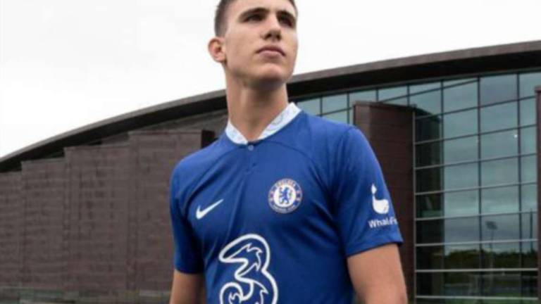 Calcio, il sogno di Casadei si avvera: eccolo con la maglia del Chelsea Calcio, il sogno di Casadei si avvera: eccolo con la maglia del Chelsea