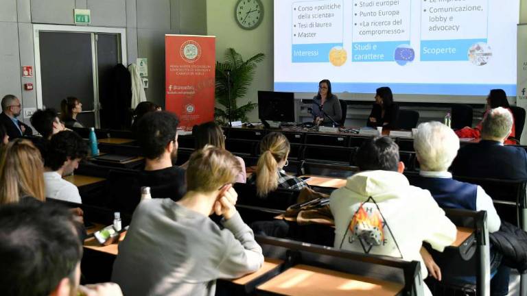 Scienze politiche e carriere internazionali, parlano ex studenti Scienze politiche e carriere internazionali, parlano ex studenti