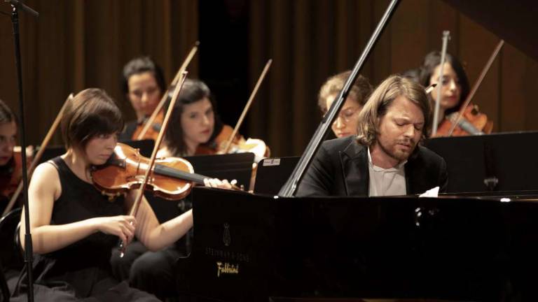 Lugo, Fray e la Cherubini riaprono il teatro Rossini Lugo, Fray e la Cherubini riaprono il teatro Rossini
