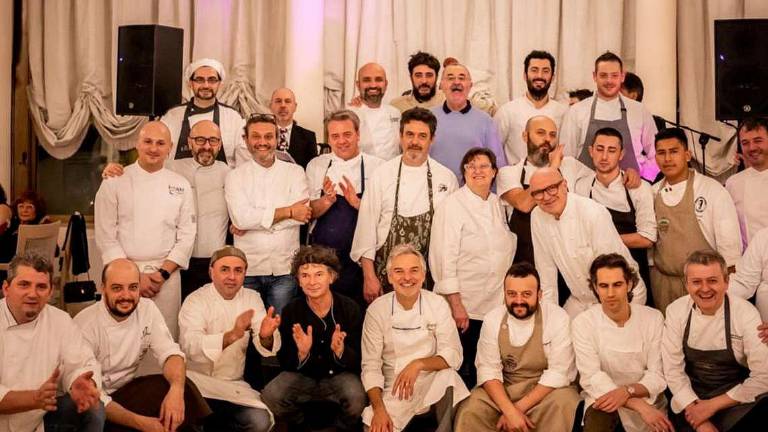 Cuochi, produttori e vignaioli uniti per raccontare la Romagna Cuochi, produttori e vignaioli uniti per raccontare la Romagna