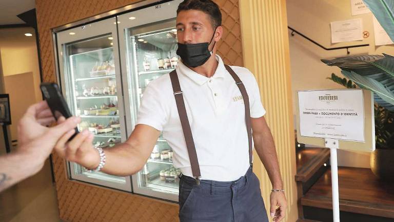 Cesena: green pass: il bar Babbi gioca d'anticipo con l'avviso Cesena: green pass: il bar Babbi gioca d'anticipo con l'avviso