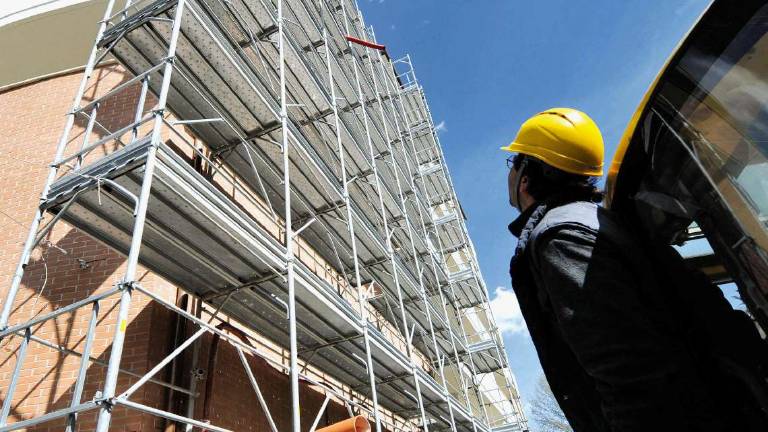 Ravenna, soldi per nascondere l'infortunio. Imprenditore multato Ravenna, soldi per nascondere l'infortunio. Imprenditore multato