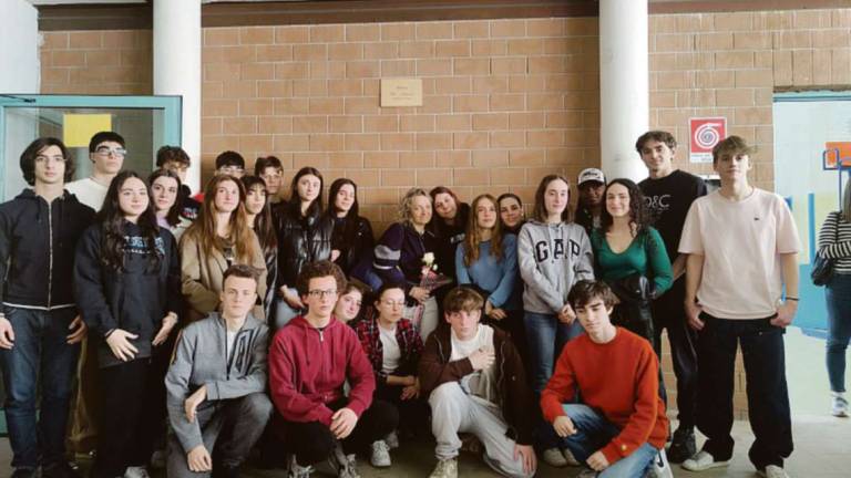 Rimini. Morta a 16 anni, la palestra della scuola per Elisa Rimini. Morta a 16 anni, la palestra della scuola per Elisa