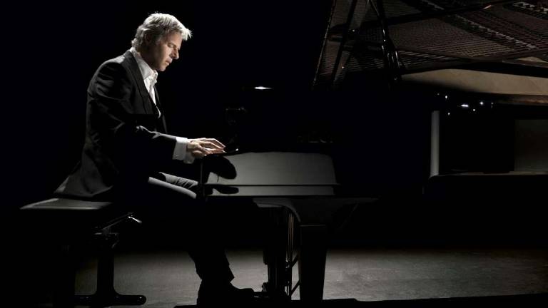 Cesena, Claudio Baglioni in concerto solo al teatro Bonci Cesena, Claudio Baglioni in concerto solo al teatro Bonci