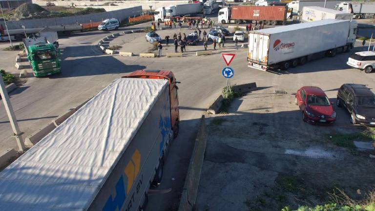 Ravenna, area da otto ettari con hotel per i camionisti Ravenna, area da otto ettari con hotel per i camionisti