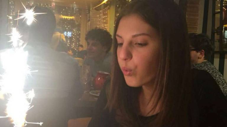 Rimini, muore a 18 anni per una crisi respiratoria Rimini, muore a 18 anni per una crisi respiratoria