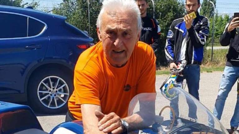 Lugo, domani i funerali di Sante Trioschi, icona dei motociclisti Lugo, domani i funerali di Sante Trioschi, icona dei motociclisti