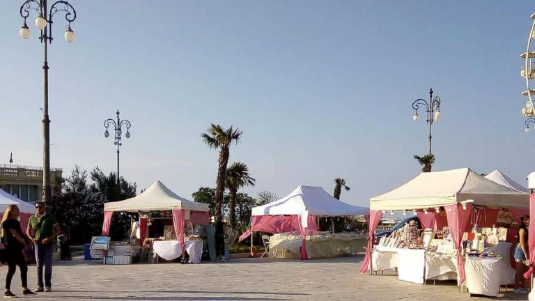 Cesenatico, Carducci Live prepara l'estate in area pedonale Cesenatico, Carducci Live prepara l'estate in area pedonale