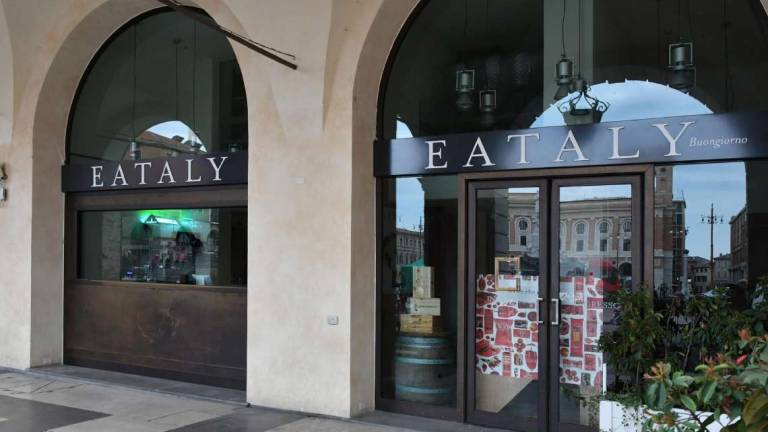 Forlì, Eataly, chiuso almeno fino al 6 aprile Forlì, Eataly, chiuso almeno fino al 6 aprile