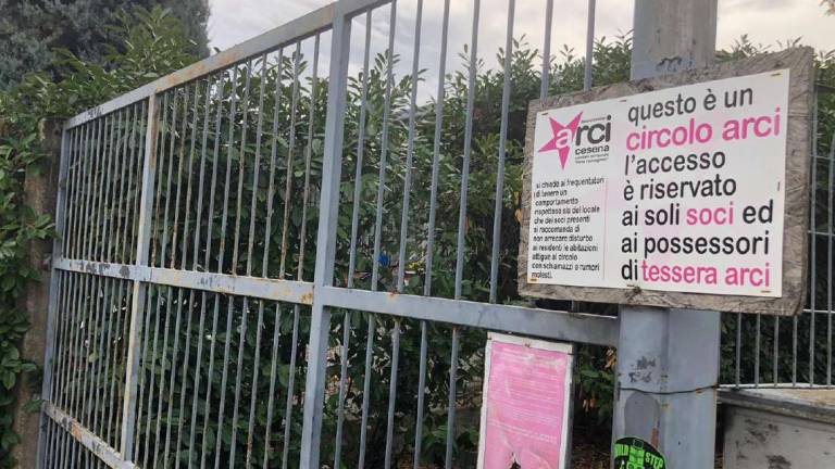 Cliente senza green pass: circolo a Cesena multato e chiuso Cliente senza green pass: circolo a Cesena multato e chiuso