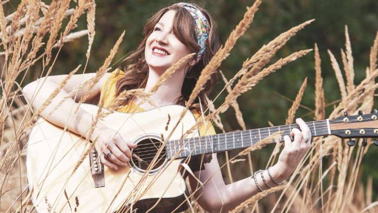 La natura e la pazienza: Chiara Raggi in concerto a Rimini La natura e la pazienza: Chiara Raggi in concerto a Rimini