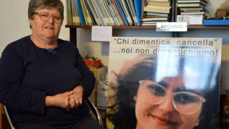 Cesena: panchina rossa e spettacolo Ert per i 50 anni di Cristina Cesena: panchina rossa e spettacolo Ert per i 50 anni di Cristina