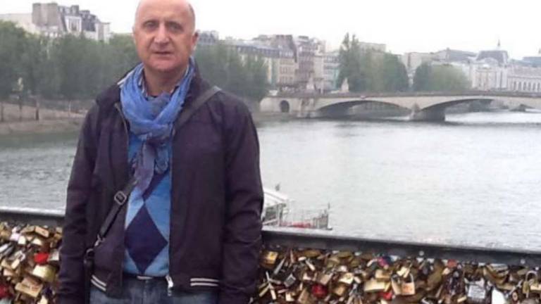 Rimini. Raccolta fondi per la famiglia dell'imprenditore suicida Rimini. Raccolta fondi per la famiglia dell'imprenditore suicida