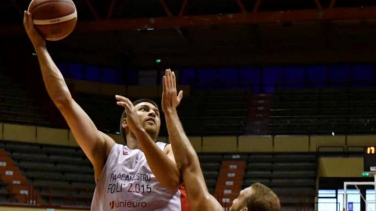 Basket A2, l'Unieuro convince contro una buona Blacks Basket A2, l'Unieuro convince contro una buona Blacks