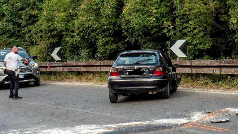 Faenza, incidente frontale sulla Brisighellese: gravissima una donna Faenza, incidente frontale sulla Brisighellese: gravissima una donna