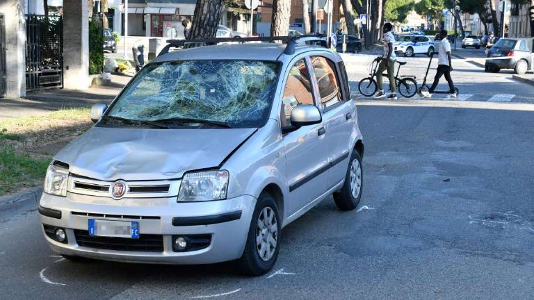 Forlì. Mamma e figlia investite sulle strisce Forlì. Mamma e figlia investite sulle strisce