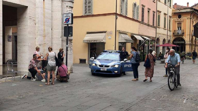 Imola, doppia aggressione in pieno centro Imola, doppia aggressione in pieno centro