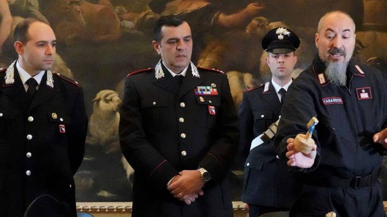 Imola, vende dei petardi a tre minorenni: denunciata negoziante Imola, vende dei petardi a tre minorenni: denunciata negoziante