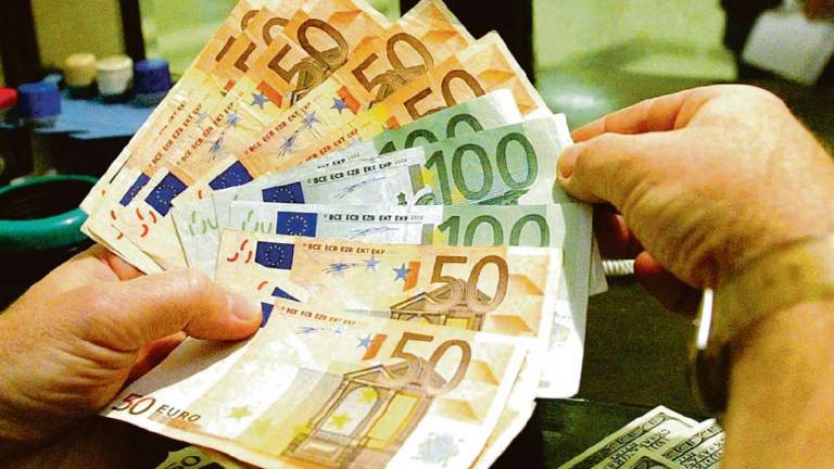 Rimini. Mutui e rate, le banche bussano: famiglie in trincea Rimini. Mutui e rate, le banche bussano: famiglie in trincea
