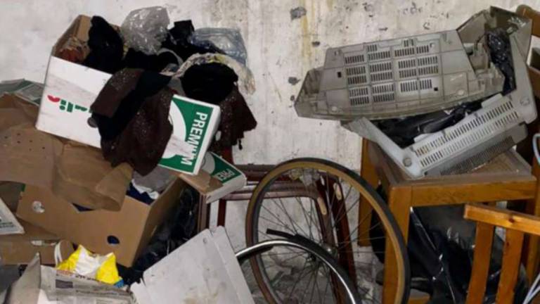 Forlì, ripulito il palazzone di via del Portonaccio Forlì, ripulito il palazzone di via del Portonaccio