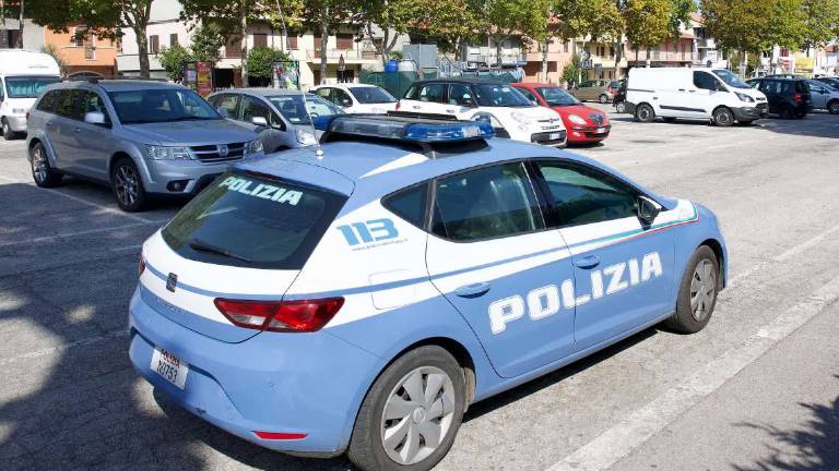 Falso durante l'arresto in stazione a Cesena: assolti 2 poliziotti Falso durante l'arresto in stazione a Cesena: assolti 2 poliziotti