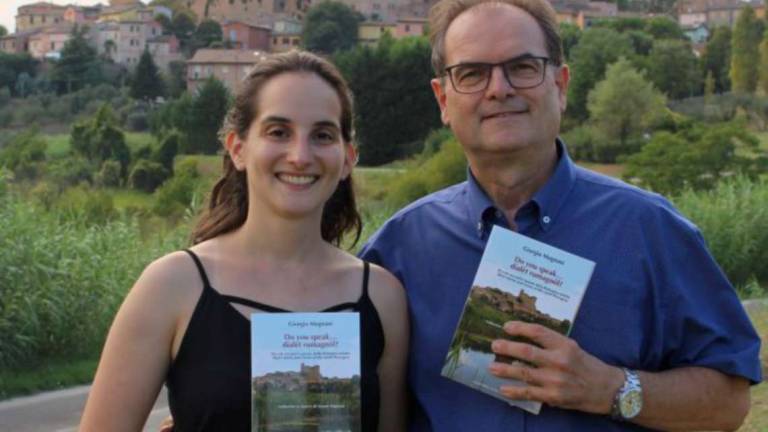 Giorgio Magnani a Longiano con il suo libro sul romagnolenglish Giorgio Magnani a Longiano con il suo libro sul romagnolenglish