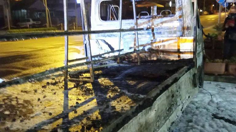 Attacco incendiario alla Morri infissi di Rimini Attacco incendiario alla Morri infissi di Rimini