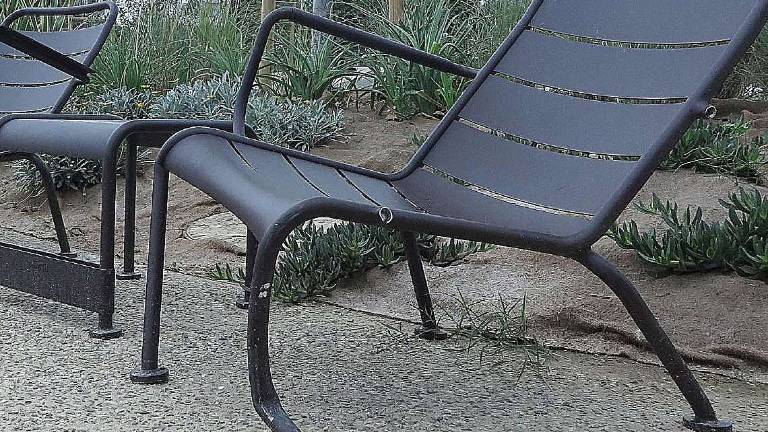 Viserba, il lungomare cade a pezzi Viserba, il lungomare cade a pezzi