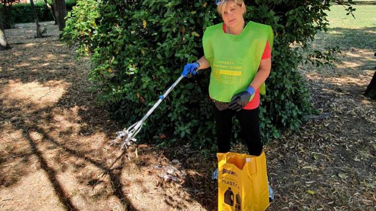 Savignano, allarme droga: nel parco spuntano siringhe usate Savignano, allarme droga: nel parco spuntano siringhe usate