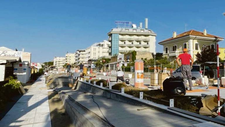 Cattolica, lungomare pronto tra fine maggio e inizio giugno Cattolica, lungomare pronto tra fine maggio e inizio giugno