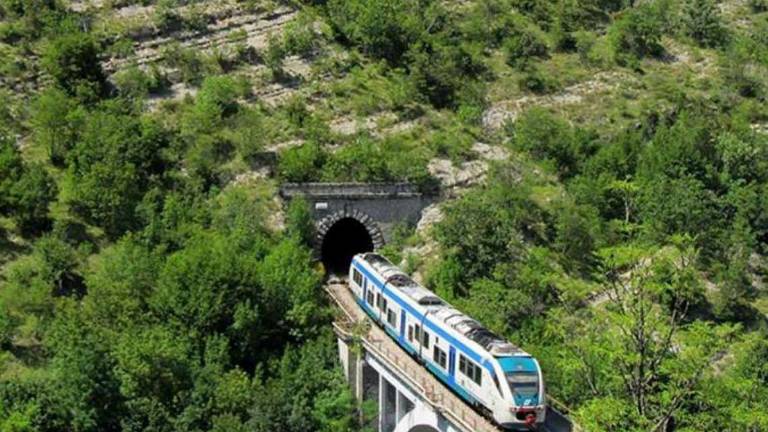 Parte il Treno per Dante: in carrozza c'è Riccardo Muti Parte il Treno per Dante: in carrozza c'è Riccardo Muti